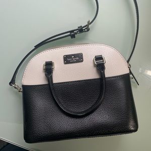 Kate Spade "Carli" mini black & white bag/ purse